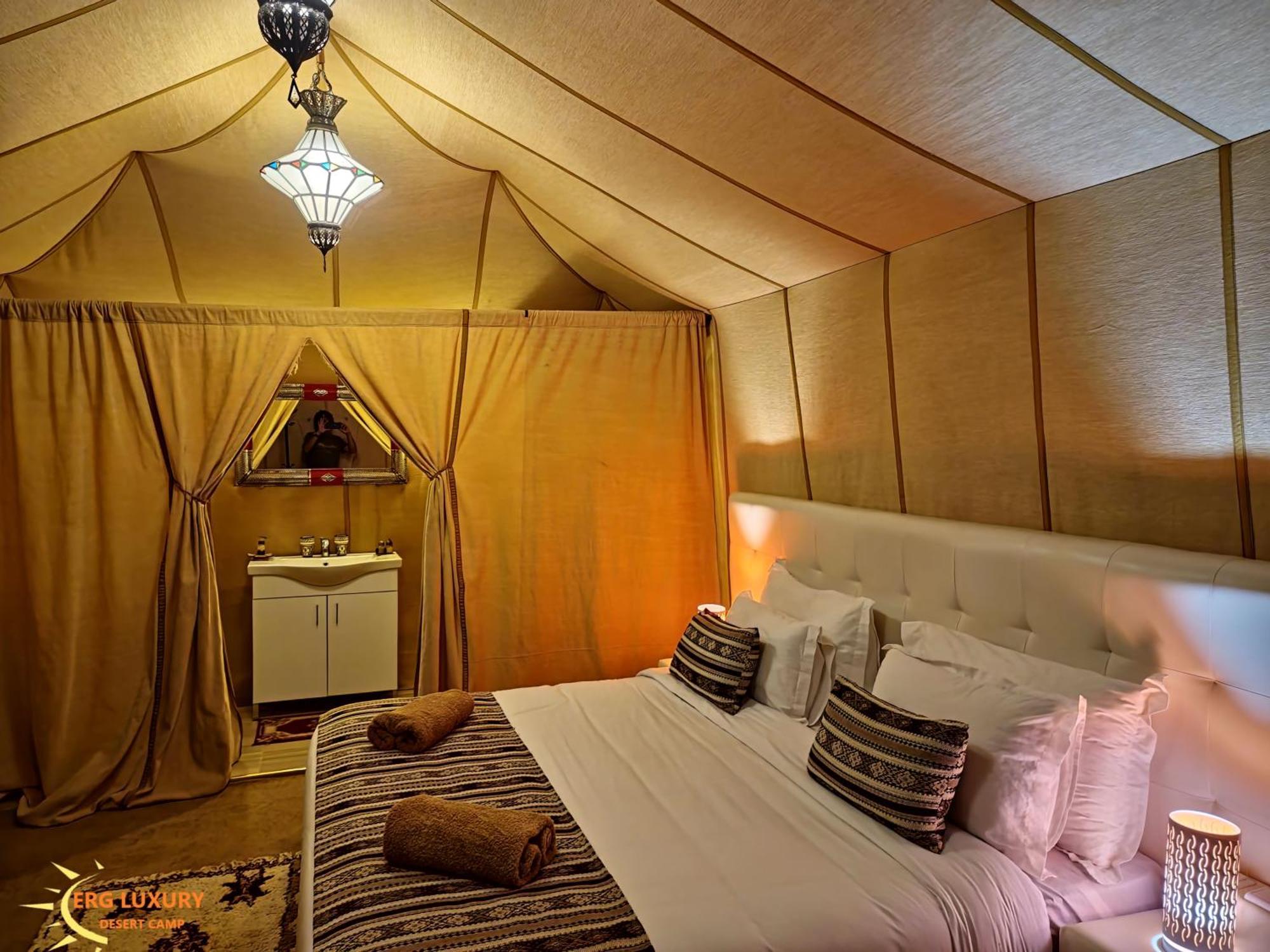 ホテル Dounia Luxury Camp メルズーガ エクステリア 写真