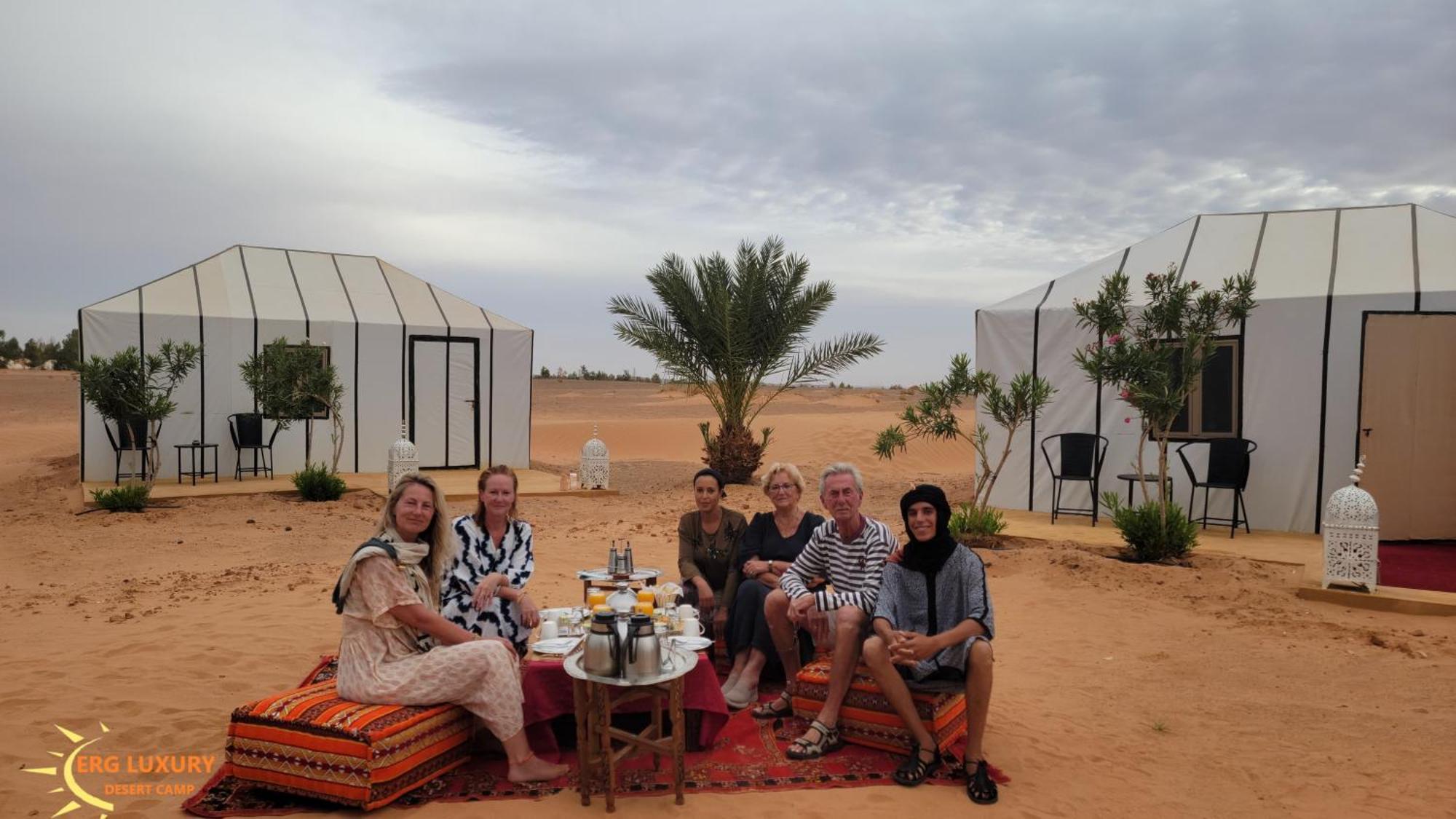 ホテル Dounia Luxury Camp メルズーガ エクステリア 写真